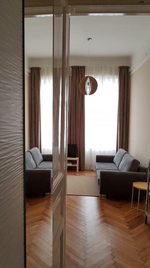 Cbs Apartments Budapest Budapeste Exterior foto