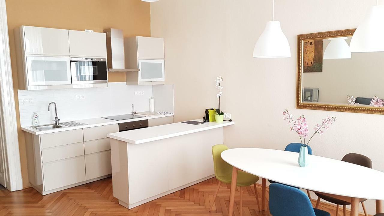 Cbs Apartments Budapest Budapeste Exterior foto